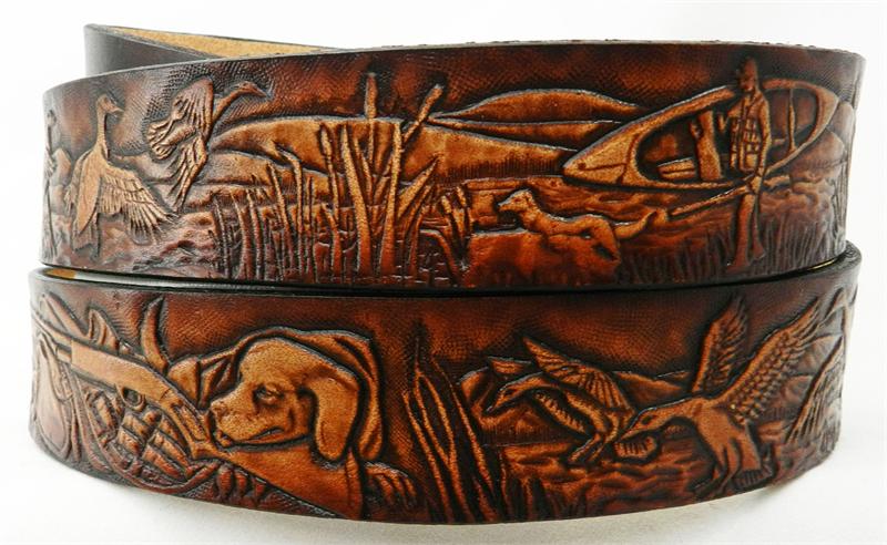 Mens Dog Embroidered Buckle Hunting Scene Tooled Leather Belt Size 38 high quality USA